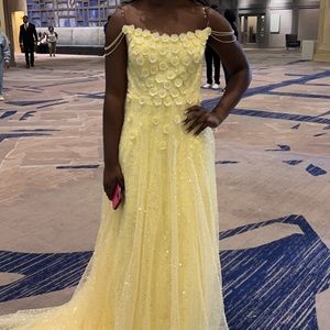 Pageant Dress daffodil color